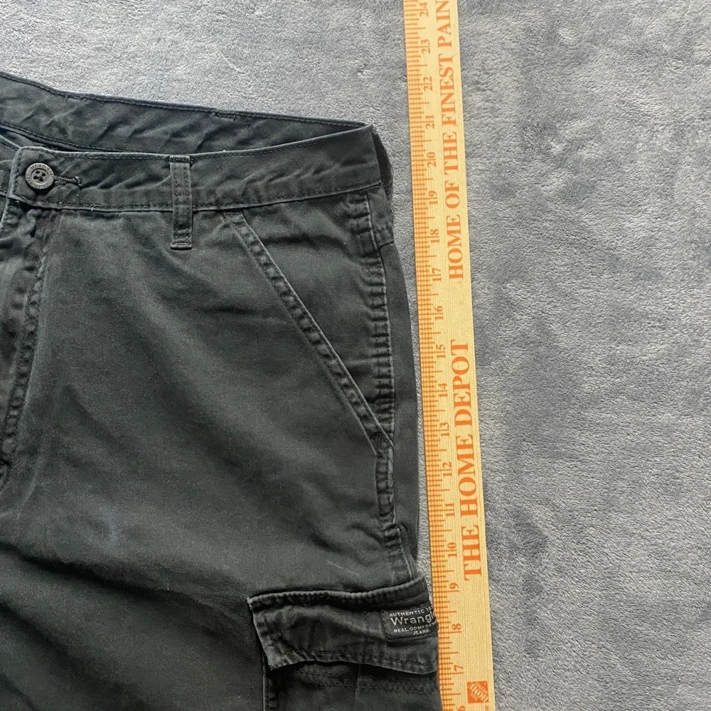 Wrangler Authentics Cargo Shorts Mens 34 Black Cotton Faded Utility Made in 2016